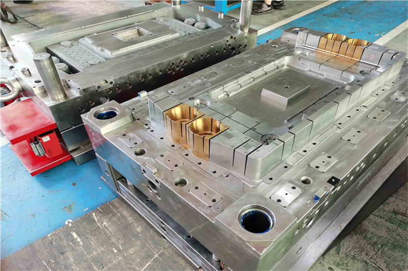 Insert Molding Product - Daido Metal Sites